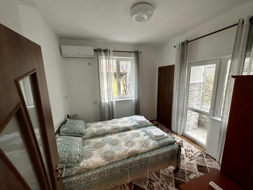 Апартамент Опера. Стил и комфорт. Идеален център. Апартамент Опера. Стил и комфорт. Идеален център.