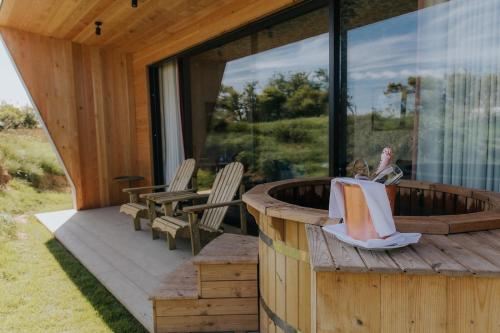 Pezsgőfürdő, The Garden Rooms at Newton Hall Estate in Chathill