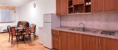 ห้องครัว, Apartment in Novalja with sea view, terrace, air conditioning, WiFi 3565-1 in คาสกา