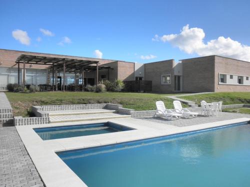 Úszómedence, Hotel Juana de Ibarbourou in Melo - Cerro Largo