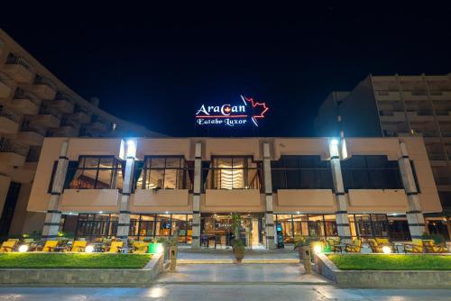 . Aracan Eatabe Luxor Hotel