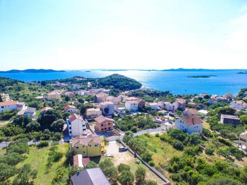 Holiday Home image 10