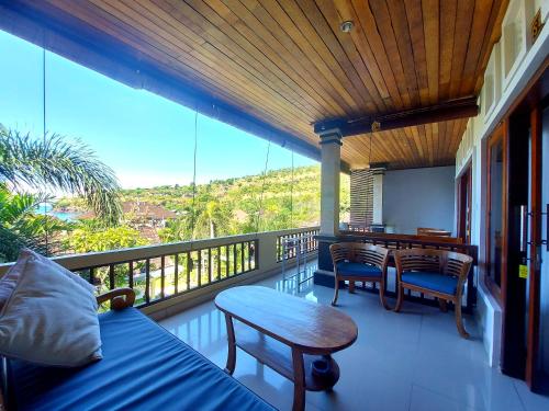 Sama Sama Amed in Amed