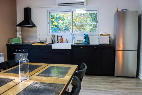 廚房, Duplex Le Philandra - jacuzzi- 2 chambres in 聖依波耶的卡頓
