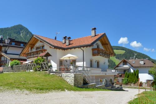 Apartment with Mountain View 1