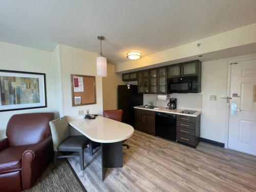 Candlewood Suites Secaucus, an IHG Hotel