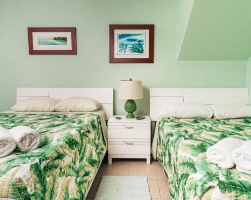 Rooftop Terrace Laundry Pool LV 206 - image 2