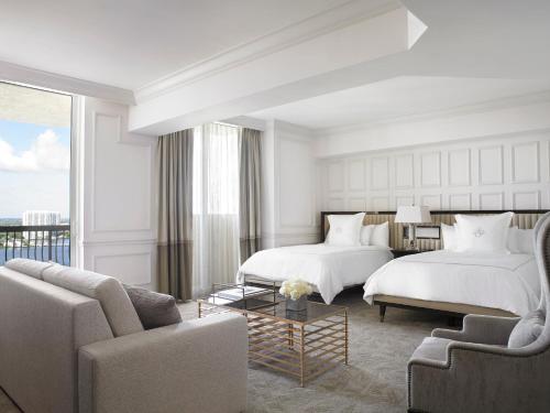 2 double beds