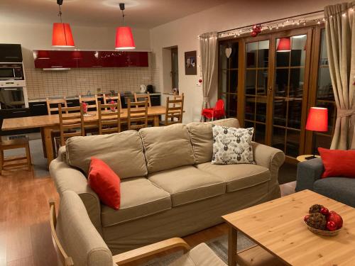 Shared lounge/TV area, Chalet Hrebenka in Harrachov