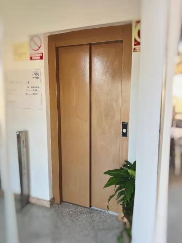 Mesón Hostal La Cabaña (Meson Hostal La Cabana) in 梅德林