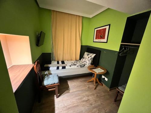 1 twin bed