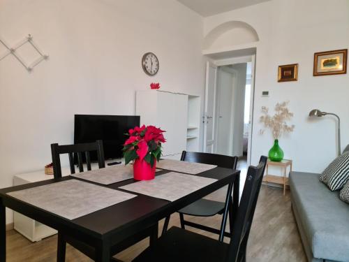 WelcHome Marghera 18, Milan