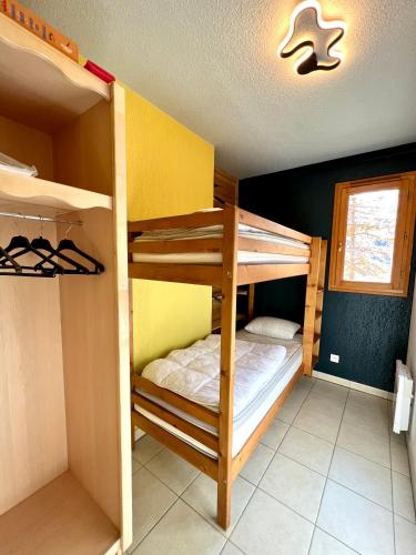 CENTRE STATION 1800 - Dernier étage Rénové - 2 Chambres 6 personnes - Skis aux pieds, Les Orres (fotografie 8)