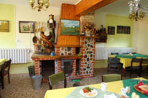 餐廳, Agropensjonat Stręgielek (Agropensjonat Stregielek) in 斯特雷吉爾萊克
