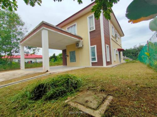 B&B Lenggeng - Wanida Homestay @ Mahkota Hills - Bed and Breakfast Lenggeng