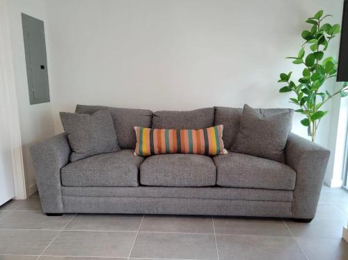 Comfortable Studio with King Bed and Queen Sofa-bed, Miami (Foto 7)