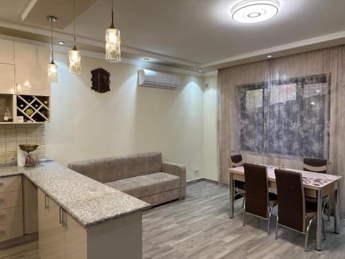 Konyha, OUR House in Vagharshapat