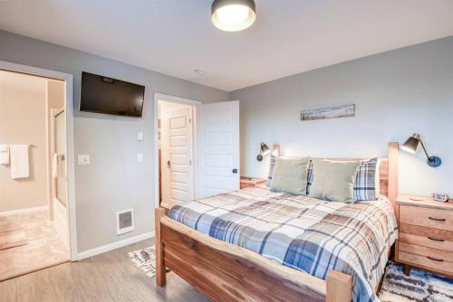 Two-Bedroom Apartment image 9