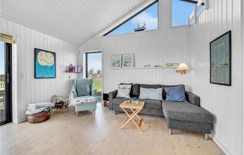  Awesome Home In Føllenslev With Wifi in Føllenslev