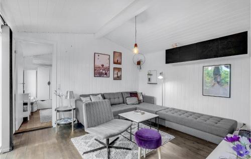  Cozy Home In Roslev With Wifi in Roslev