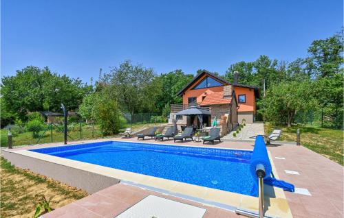 Awesome Home In Kapela With Heated Swimming Pool