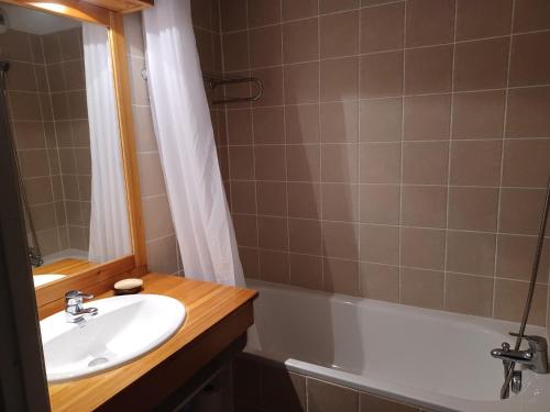 Studio Albiez-Montrond, 1 pièce, 4 personnes - FR-1-618-25