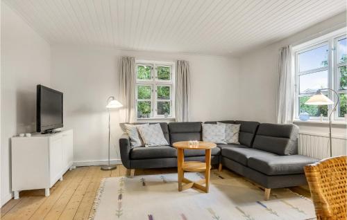  Gorgeous Home In Strandby With Wifi in Strandby