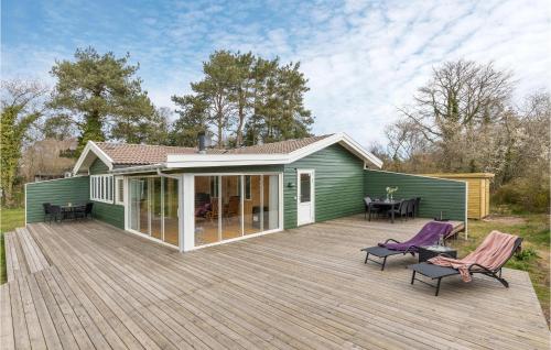  Amazing Home In Nex With 3 Bedrooms And Wifi, Pension in Neksø