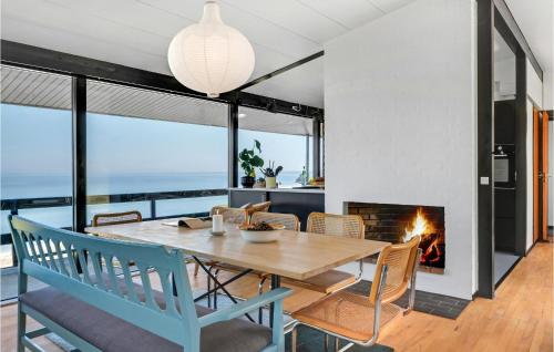 餐廳, Gorgeous Home In Asnæs With Wifi in 福勒維伊勒基克比