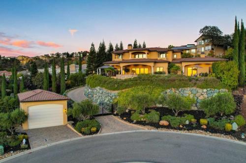 El Dorado Hills Villa Overlooking Folsom Lake