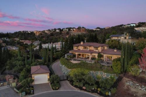 El Dorado Hills Villa Overlooking Folsom Lake