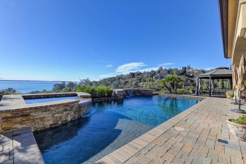 El Dorado Hills Villa Overlooking Folsom Lake