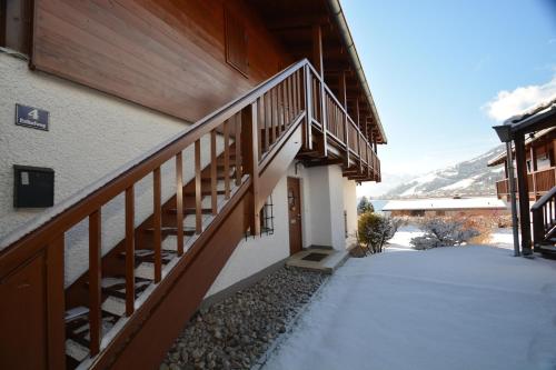 Apartment LAKE and MOUNTAIN View - by Z-K-H Rentals