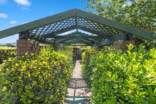 Island View Beach House - Paraparaumu Beach Home