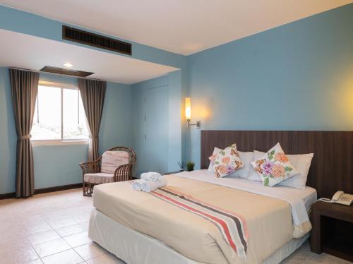 room detail thumbnail 0