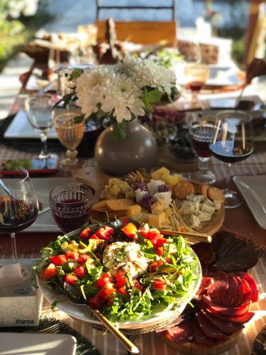 Food and beverages, Harmonia Garden GastroYard&Hotel in Garni