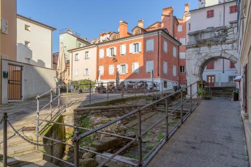  Casa vacanze Penelope in centro storico, Pension in Triest