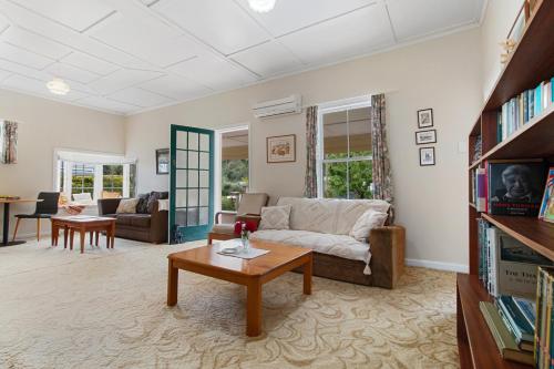 A szálláshely kívülről, Whare Nui on Rennie - Thames Holiday Home in Thames