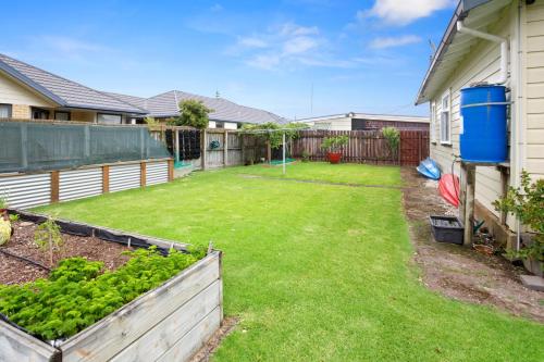 Whare Nui on Rennie - Thames Holiday Home