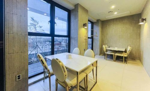 Yangsan Seochang Brown Dot Hotel in Yangsan-si
