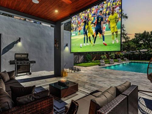 Modern Villa w/ Resort Amenities & Salt Water Pool in Miami, USA