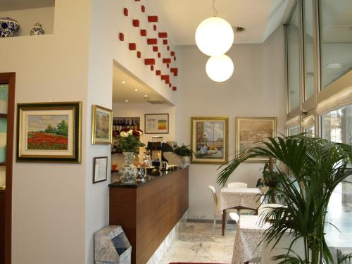 ผับ/เลาจน์, Hotel Alberi in เลกโก