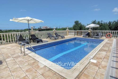 Fabulous Villa In Coral Bay Near Beach, Amenities, Peyia (Foto 9)