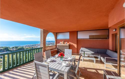Nice Apartment In Benalmdena With House Sea View