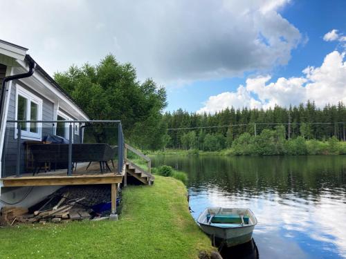 Lovely cottage in Bankeryd with a panoramic view of the lake