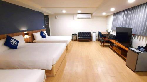 Holo Hotel Tainan - image 2