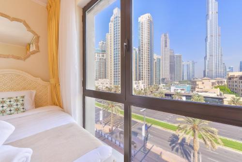 Ultra Luxury Downtown - Full Burj Khalifa View - 5 Min Walk To Dubai Mall!, Dubái (foto 9)