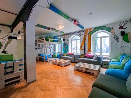 Felles stue/TV-område, Whole Wide World Hostel in Zagreb
