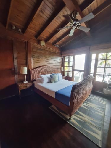 1 queen bed
