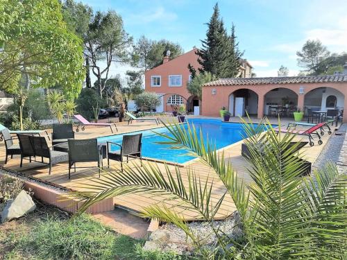 VILLA avec piscine - 4 chambres - parking - calme - Location, gîte - Les Arcs